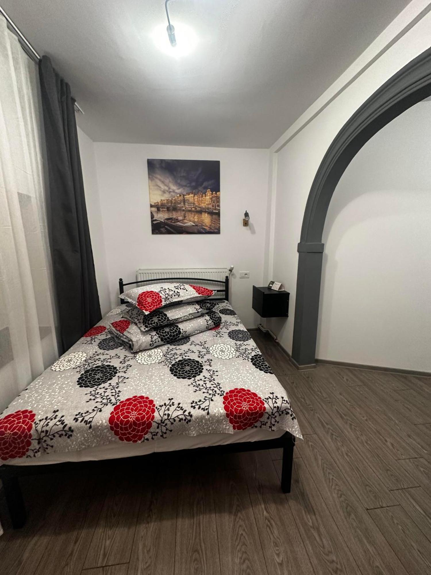 Casa Bucovineana Aparthotel Iasi Exteriör bild