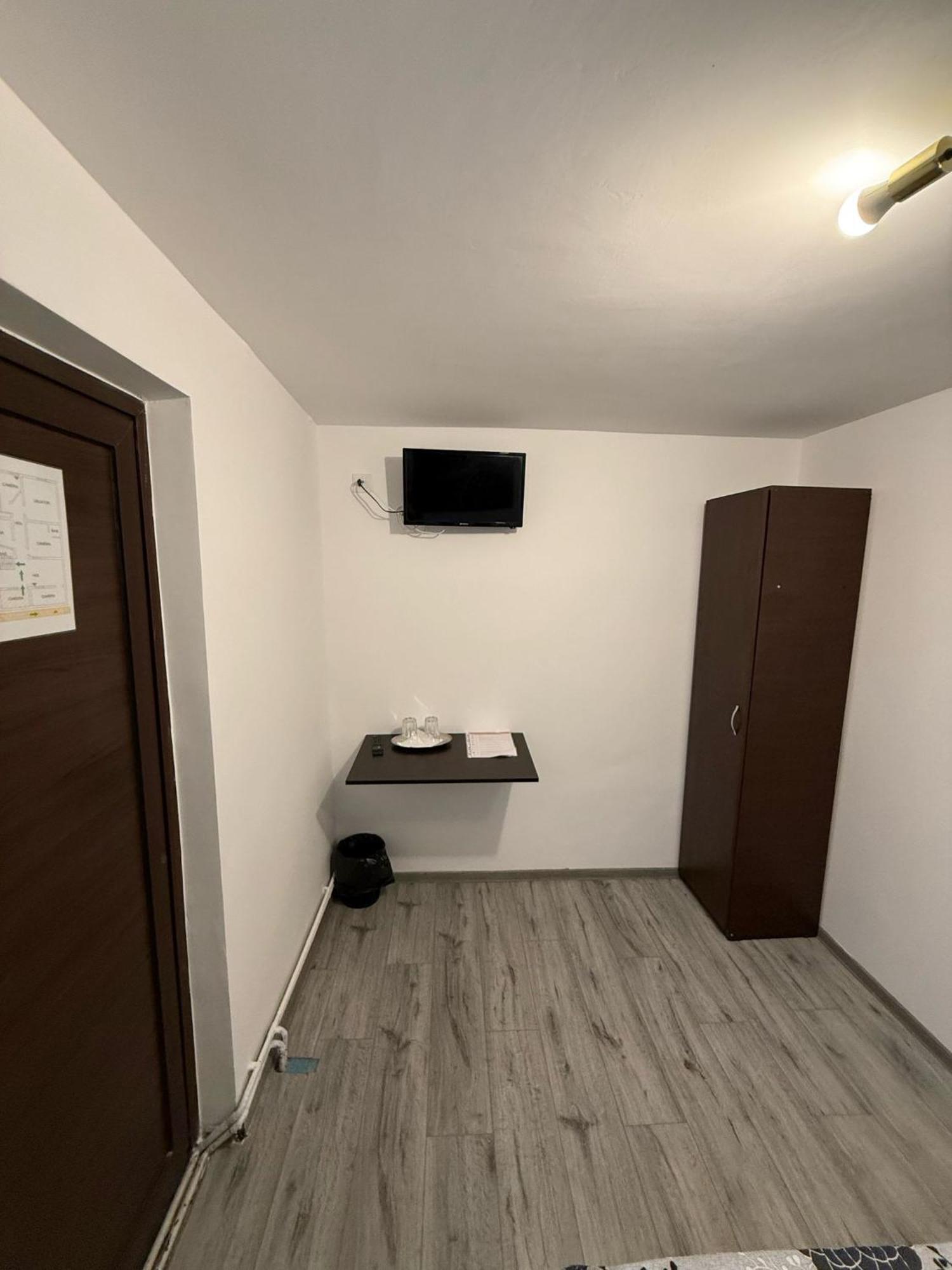Casa Bucovineana Aparthotel Iasi Exteriör bild