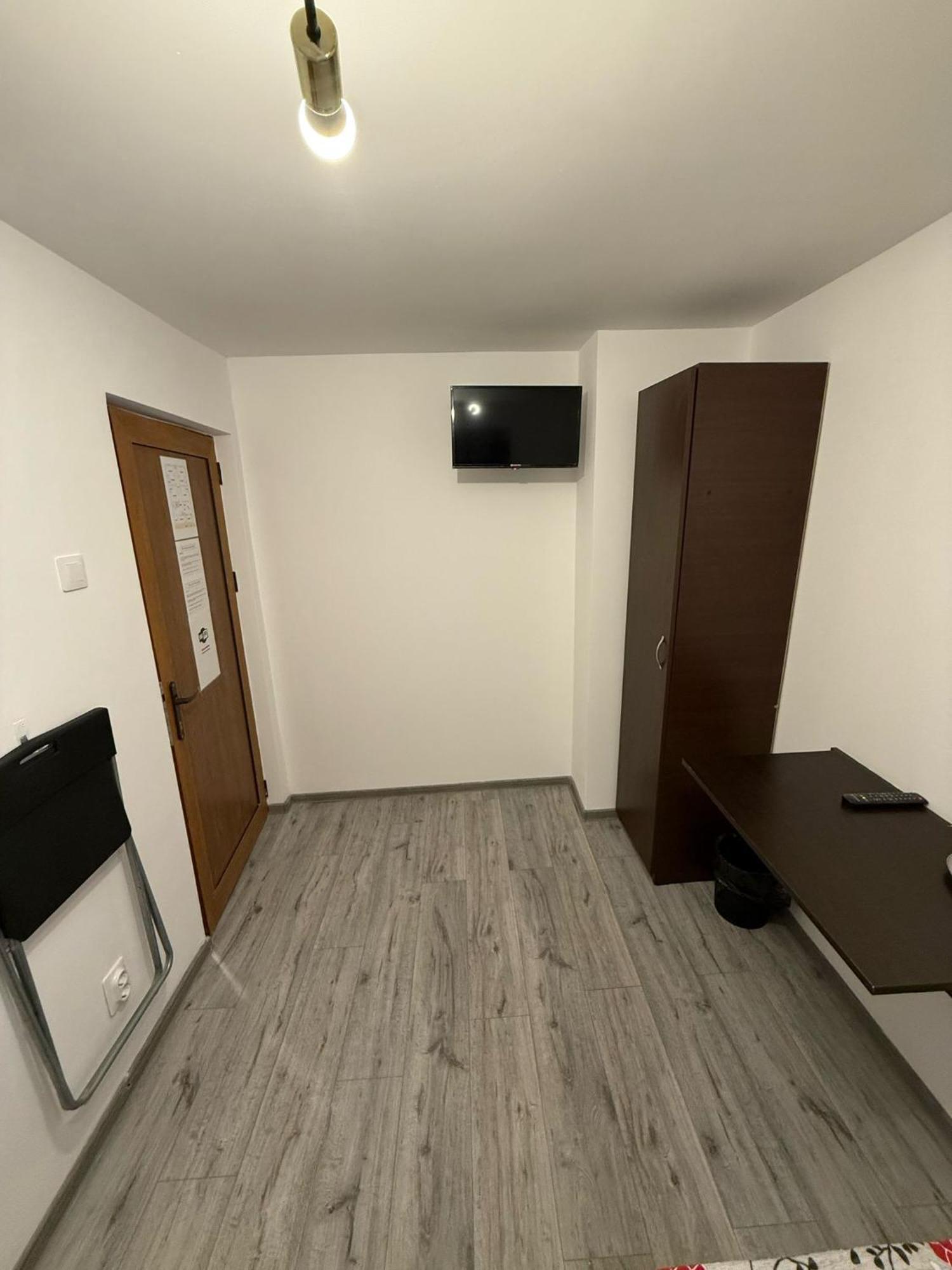Casa Bucovineana Aparthotel Iasi Exteriör bild